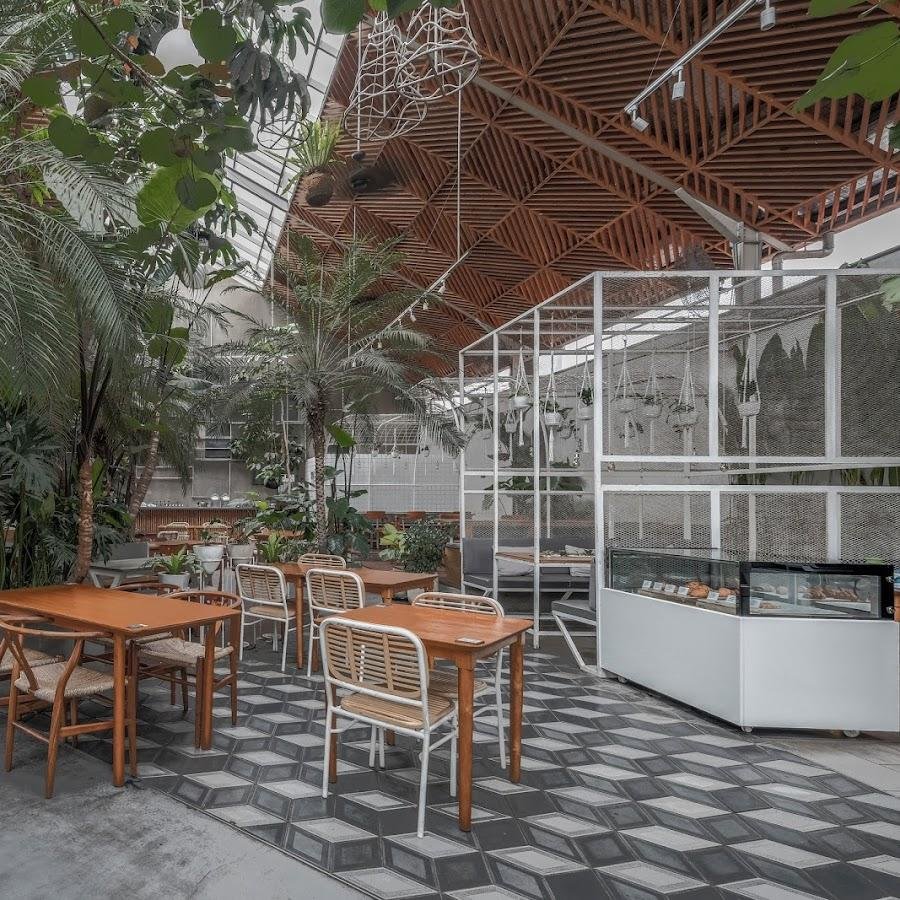 Jardin Cafe, Cimanuk