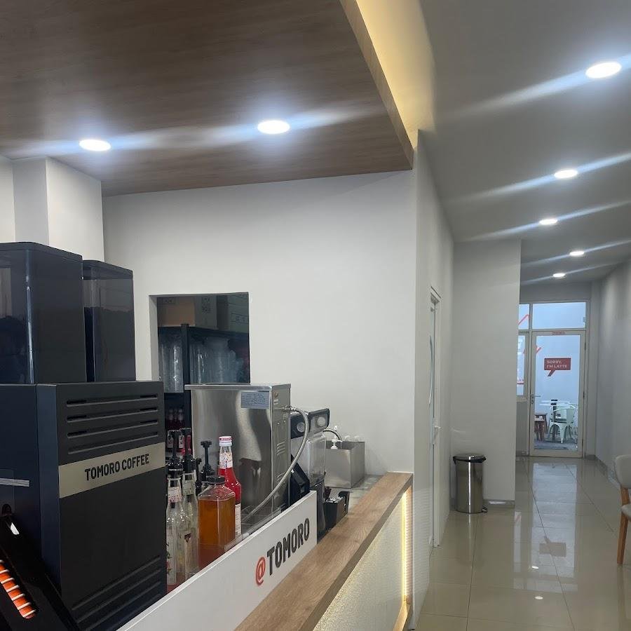 TOMORO COFFEE, Siwalankerto