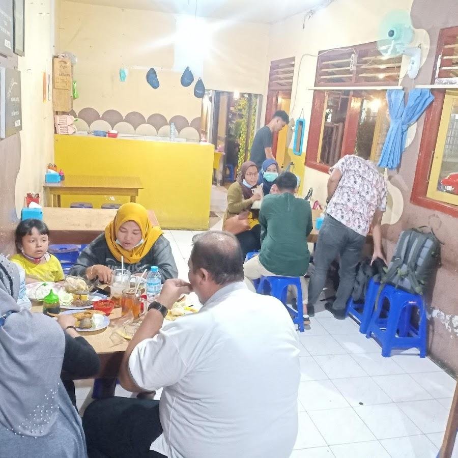 Warung Imood, Gubeng Kertajaya