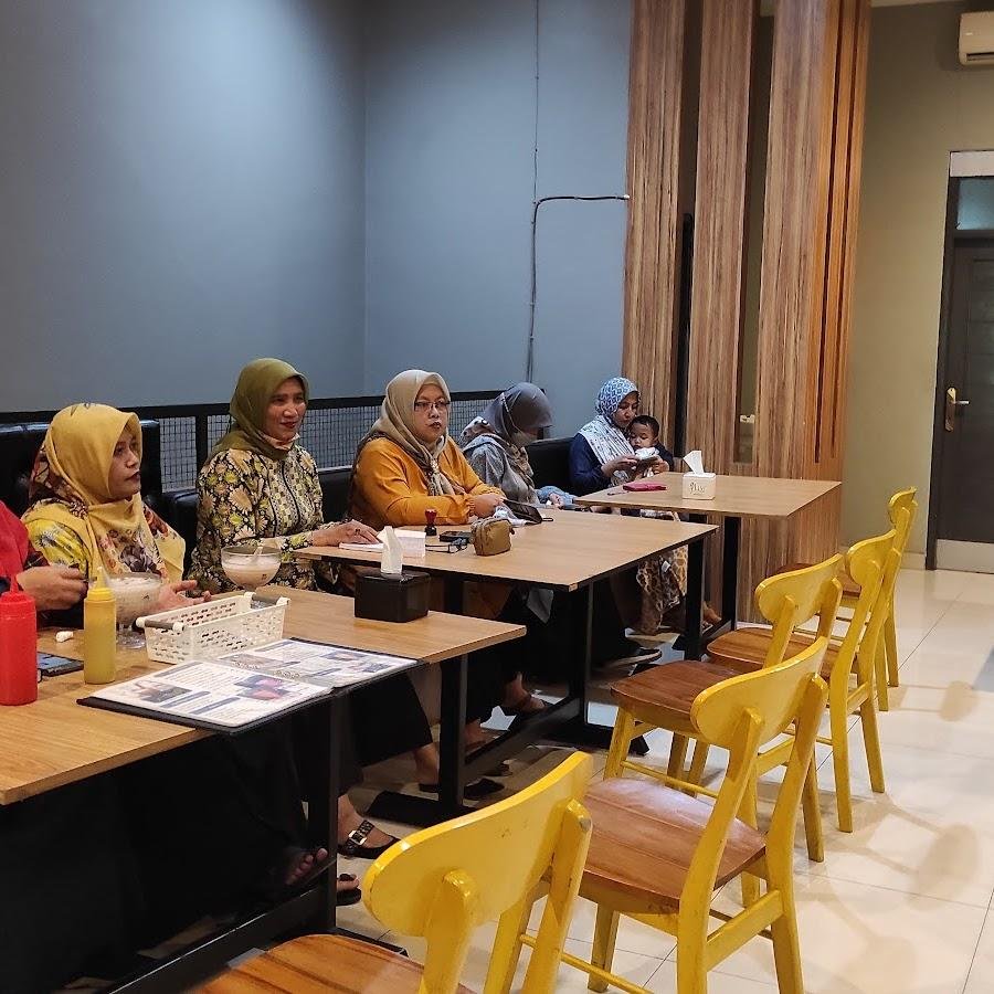 Star Kitchen, Taman Kopo Indah II