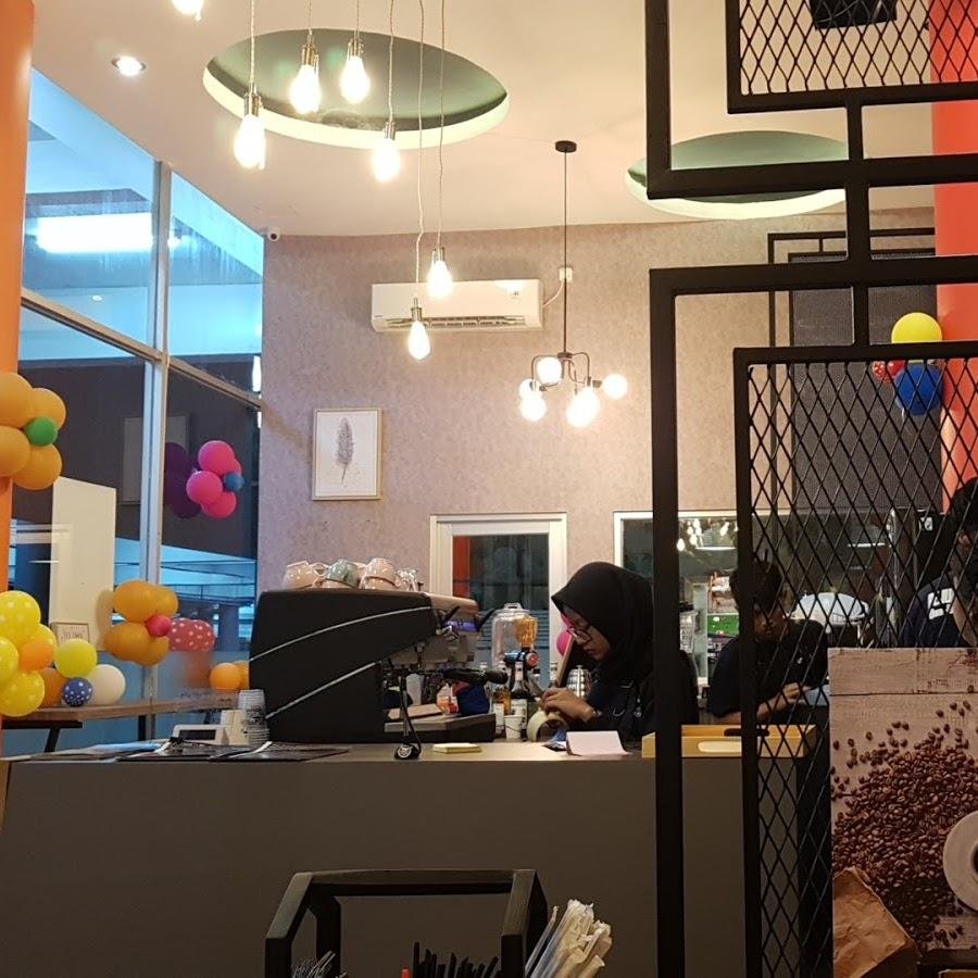 Janji Kopi, Ubertos Shopping Mall