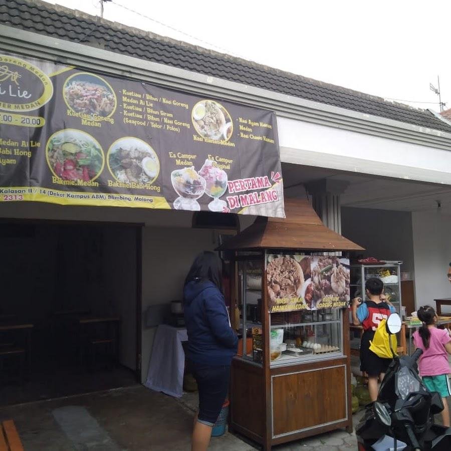 Bakmie Dan Kwetiau Goreng Medan( Ai Lie ), Titan
