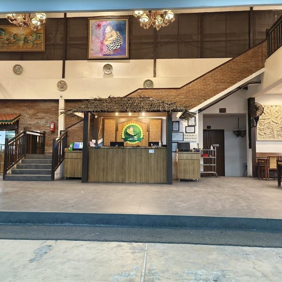 Lombok Idjo, Menur