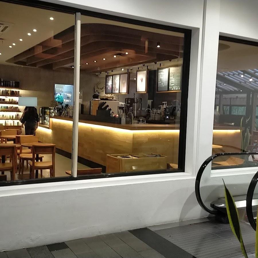 Starbucks, Cihampelas Walk