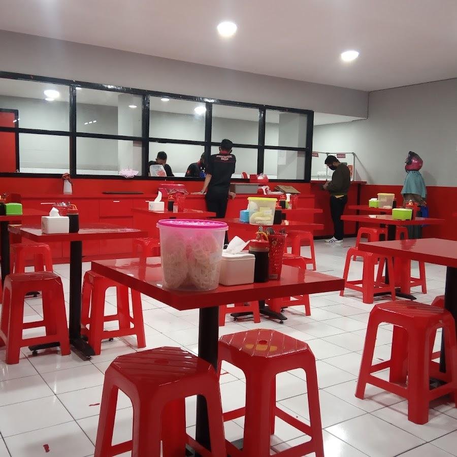 Ayam Geprek Bebas, Gegerkalong Girang