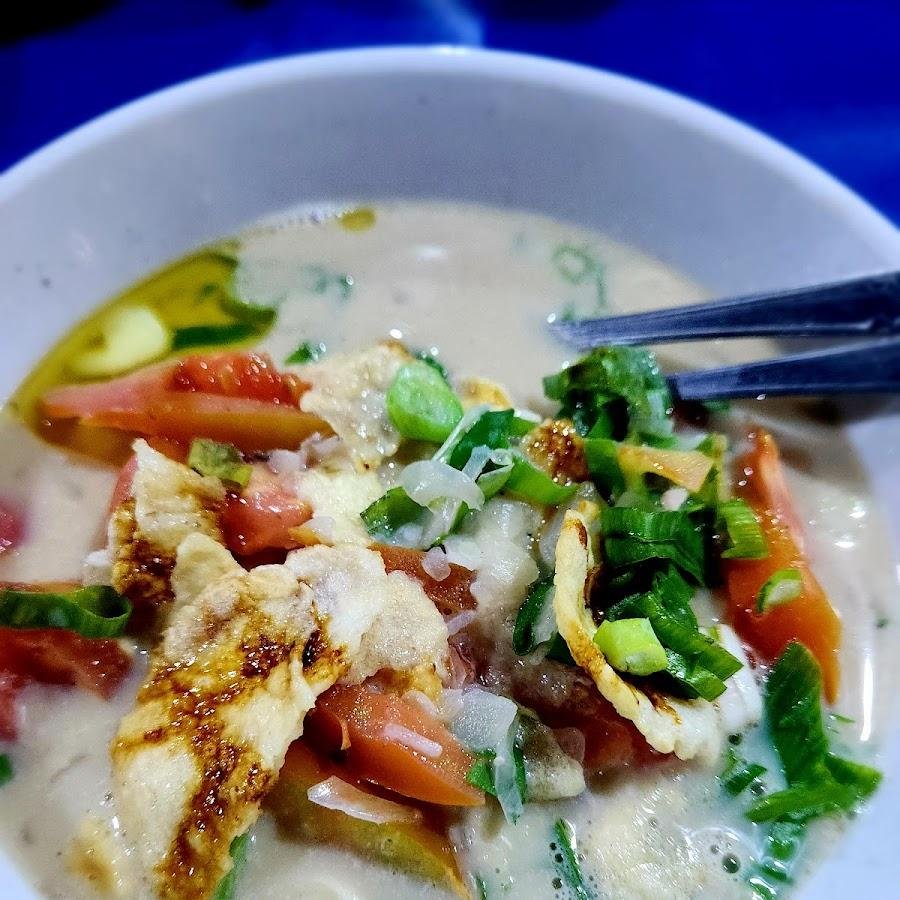 Sop Kaki Kambing Pak Memed Kumis Ciliwung