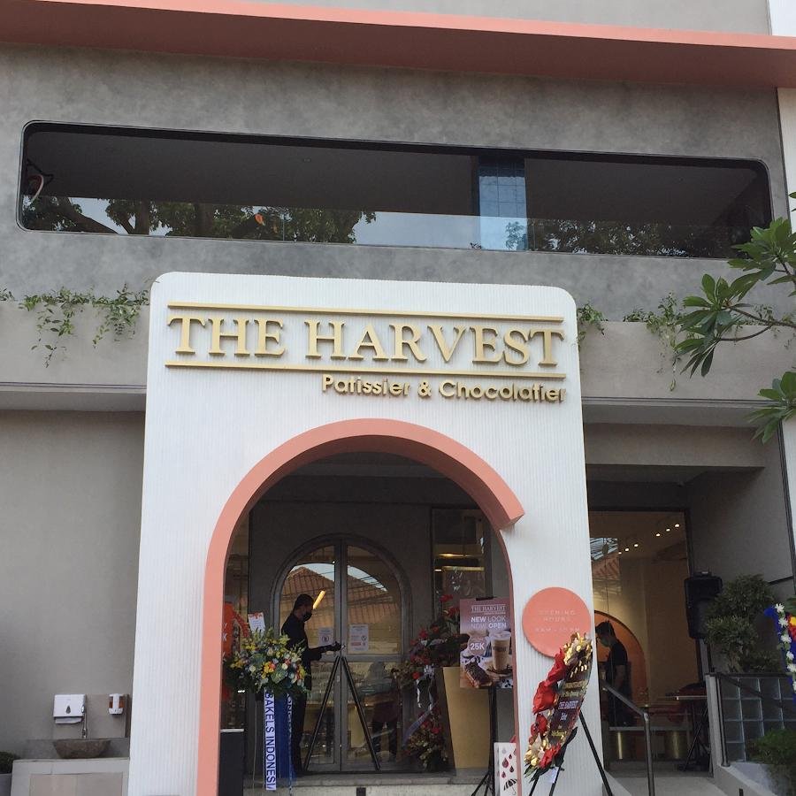The Harvest Cakes, Tebet