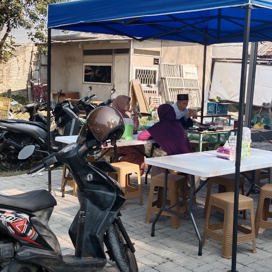Lontong Padang Asli Masakan Uni Yen, Jagakarsa