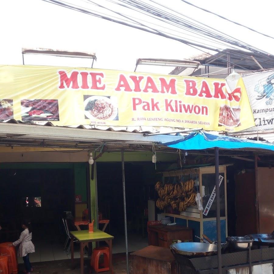 Soto Solo Ayam Pak Kliwon, Jagakarsa