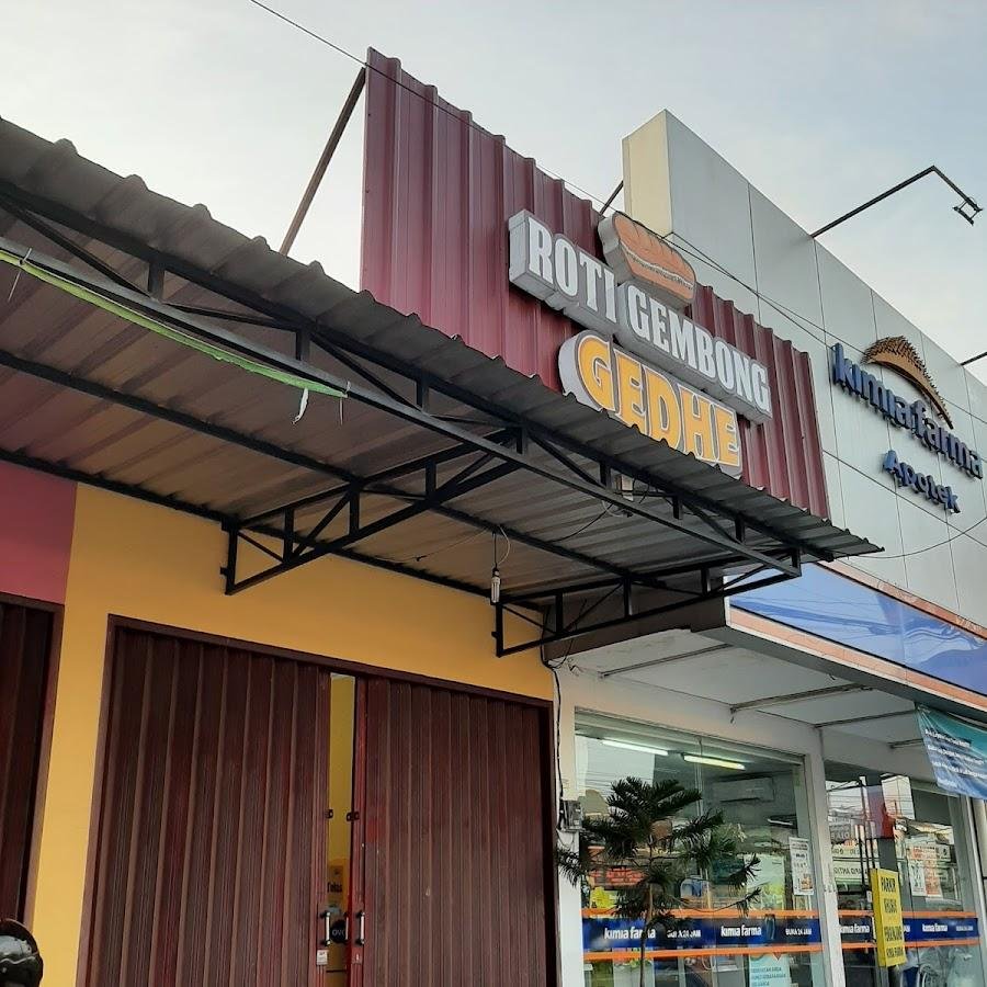 Roti Gembong Golden, Raya Tajem