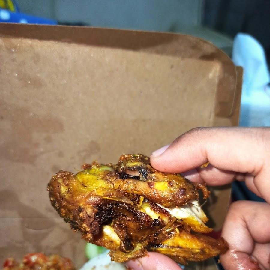 Dapur Naqia, Mengger Girang, Mengger Girang