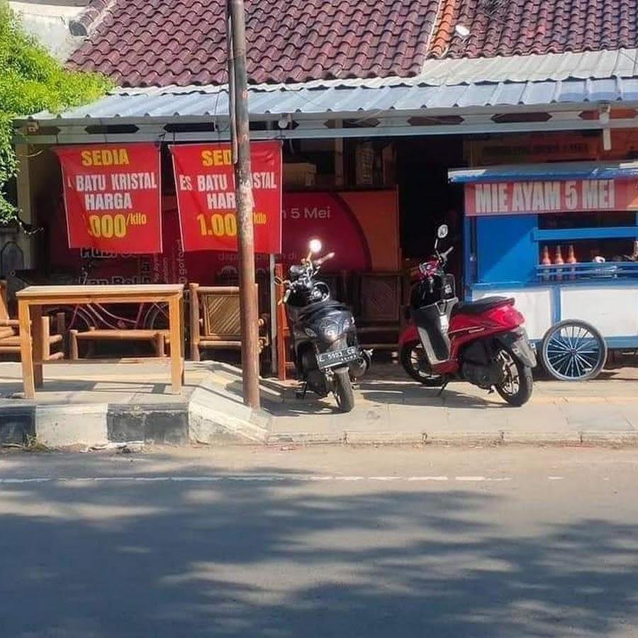 Mie Ayam 5 Mei, Pangeran Drajat