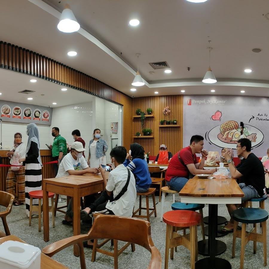 Pempek Ny. Kamto, DP Mall