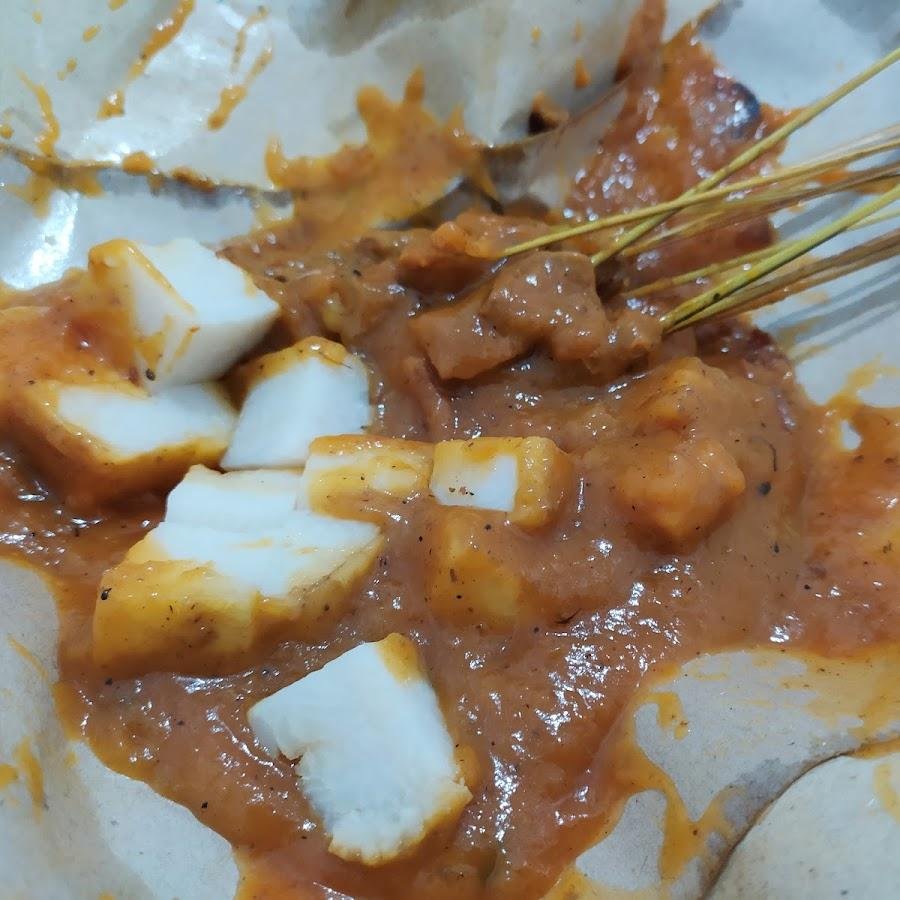 Sate Padang Ajo Darwis 2, Dakota