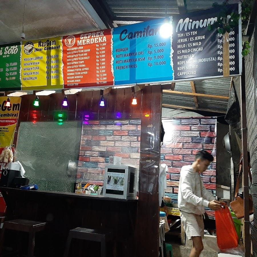 Nasgem & Geprek Merdeka, Banyuwangi