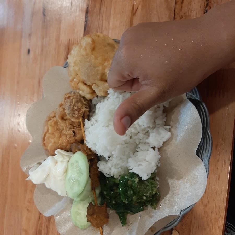 Geprek 911, Cabang Pasar Baru