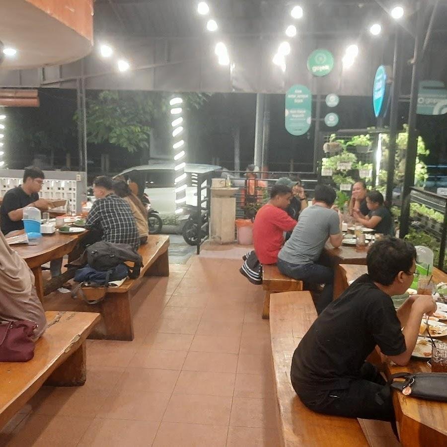 Ikan Bakar Keputih Cabang, Gubeng