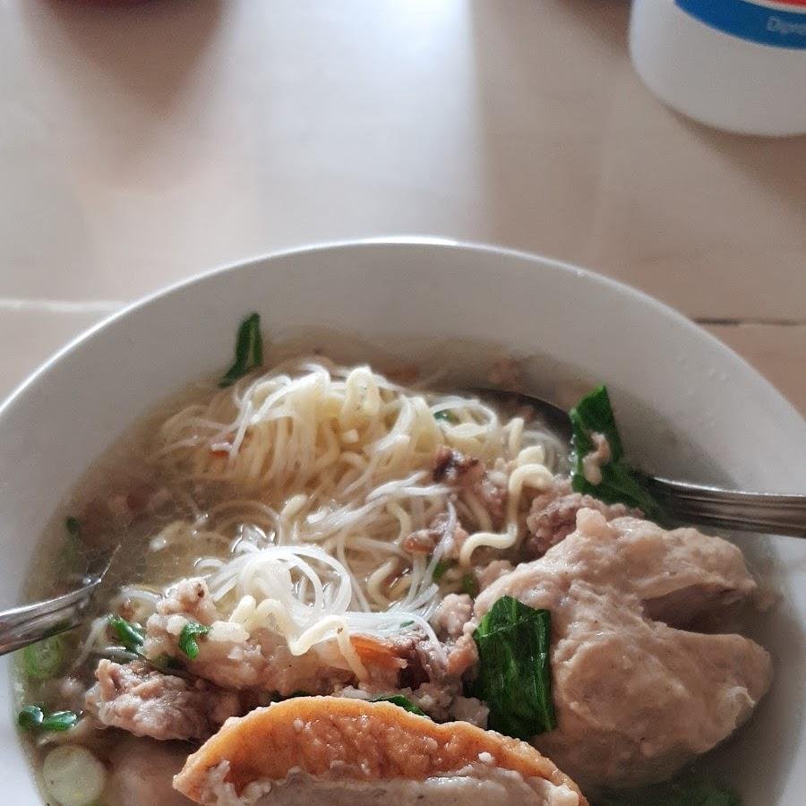 Bakso Wa Amet, Layur