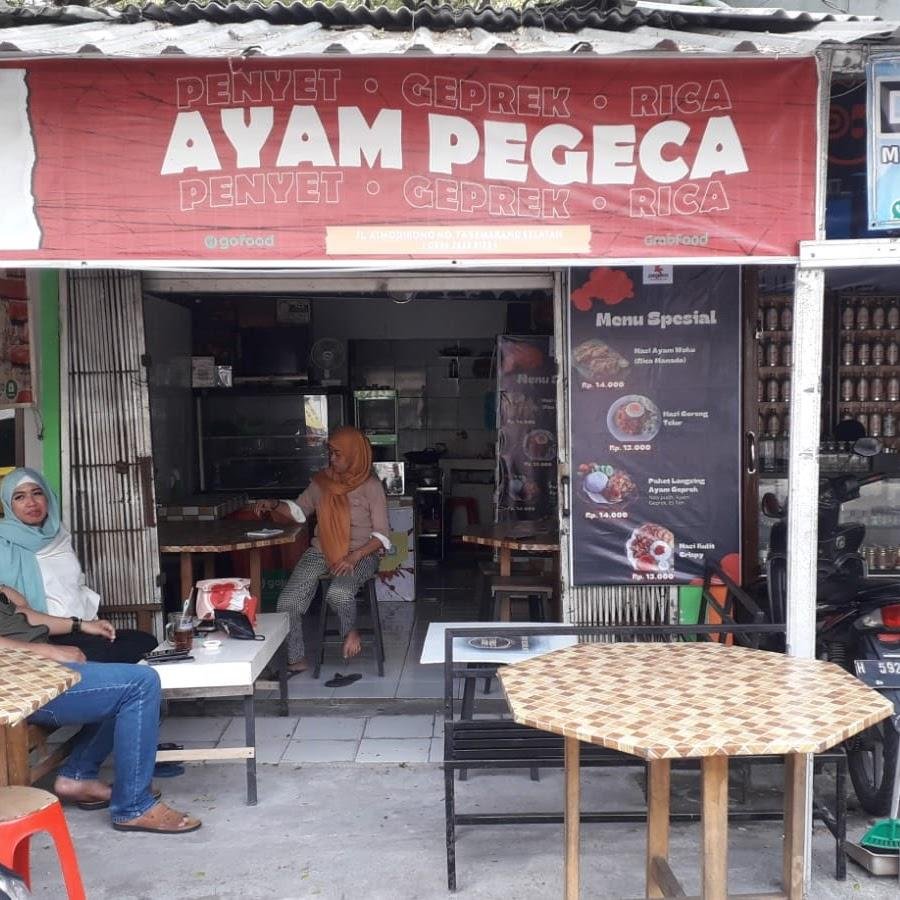 Ayam Pegeca (Penyet Geprek Rica), Pleburan