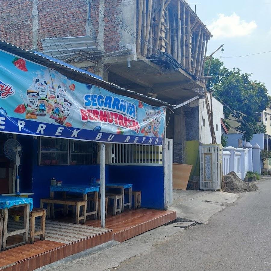 Warung Geprek Bu Retno, Pemandian