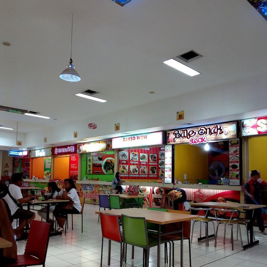 Viens Selat Segar dan Sup Matahari, Palur Plaza