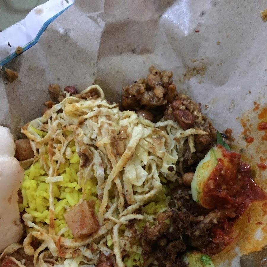 Nasi Kuning Mba Yanti, Cirebon