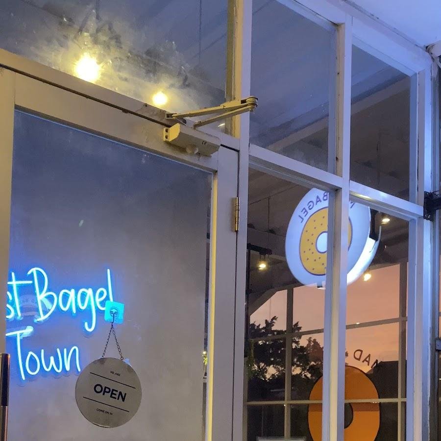 Mad Bagel & Sandwich, Bandung