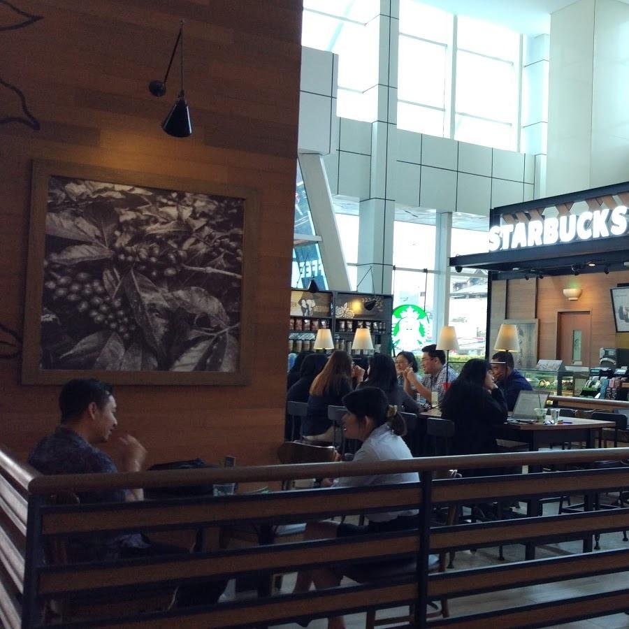 Starbucks, Wisma 77 Slipi
