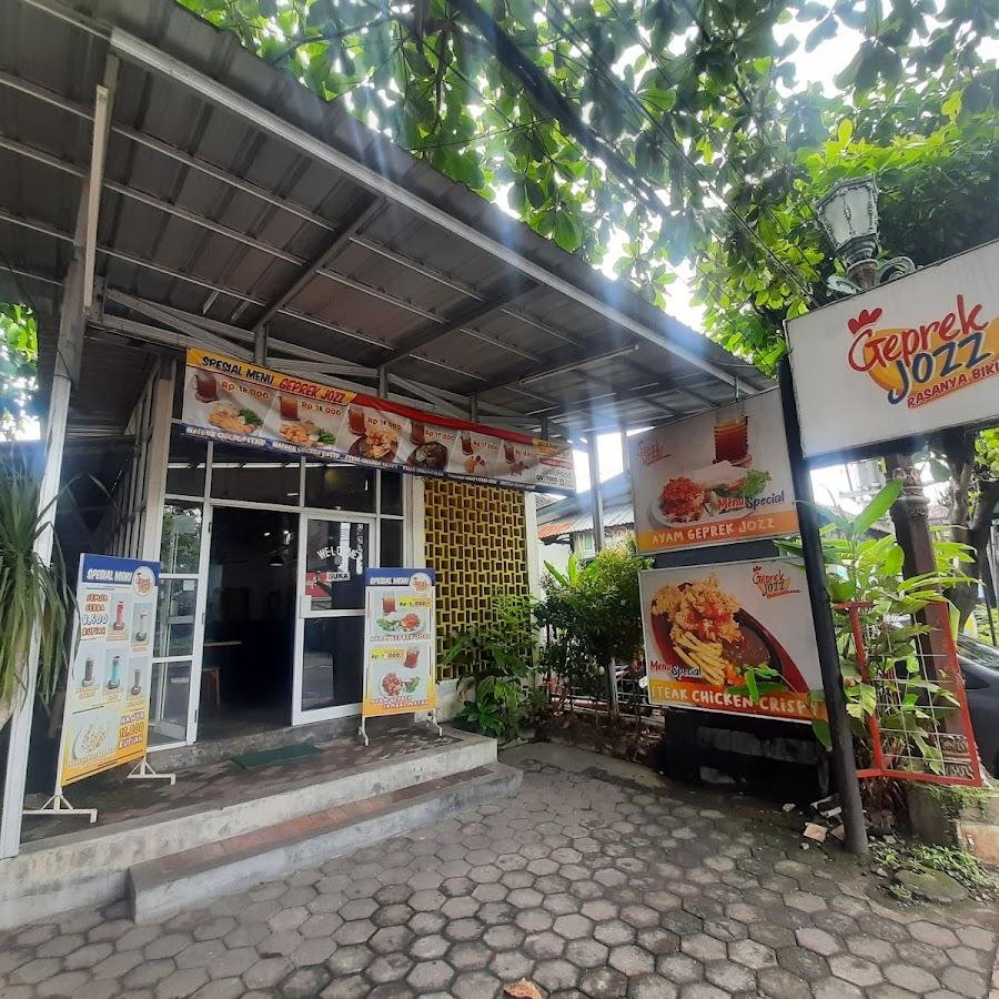 Ayam Geprek Jozz, Matrijeron