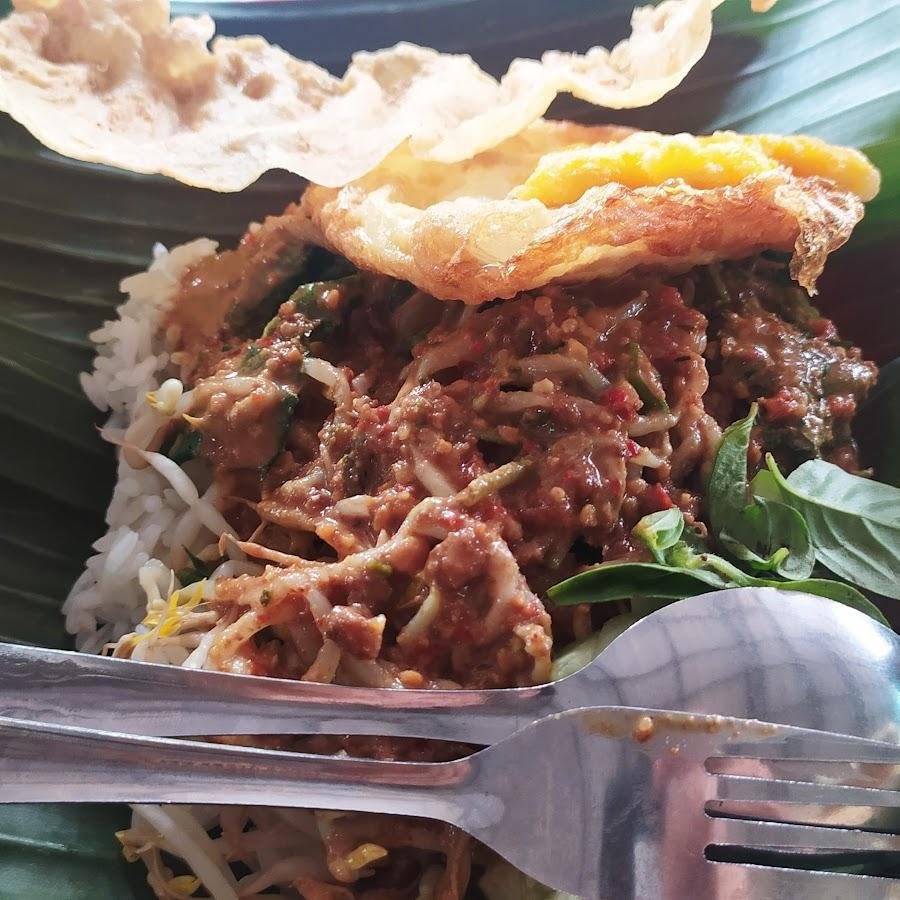 Nasi Pecel Madiun Bu Surati, Arcamanik