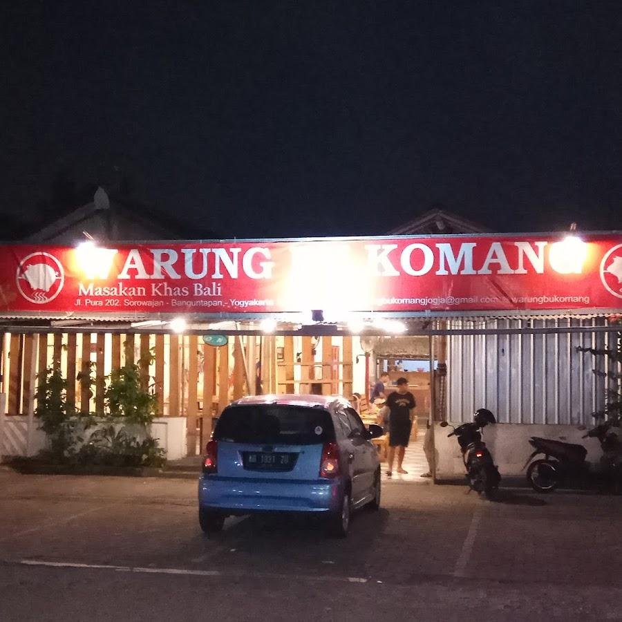 Warung Bu Komang, Pura