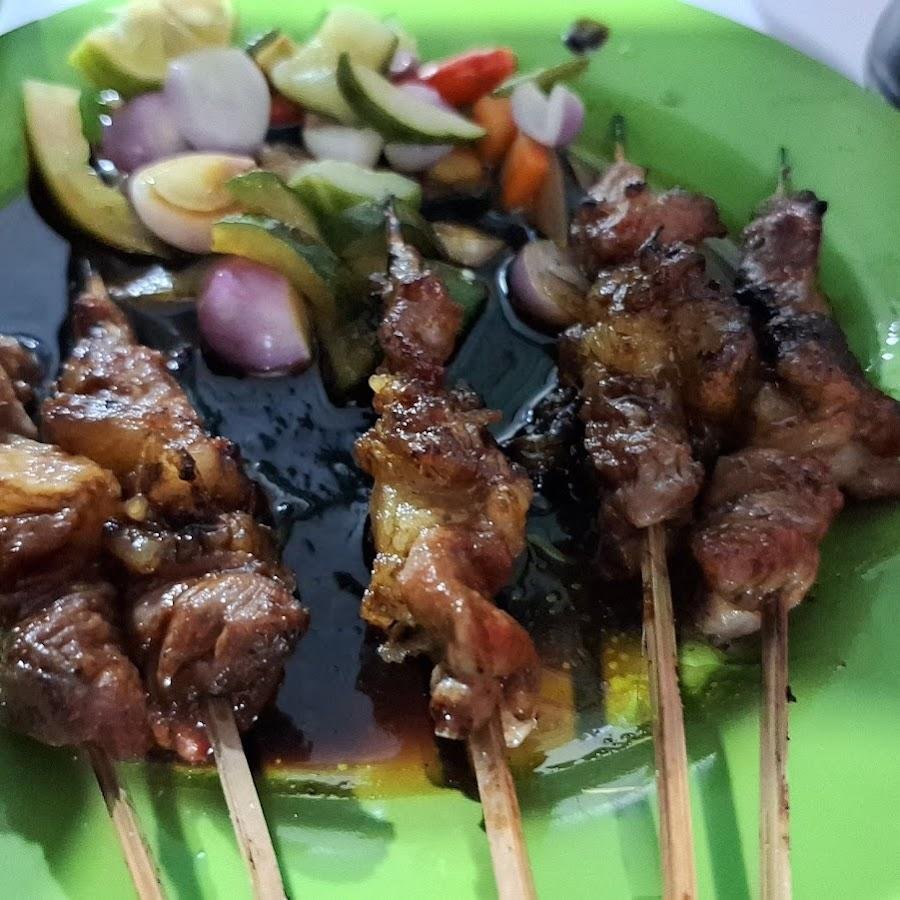 Sate Ayam Bang Ayun, Pasuketan