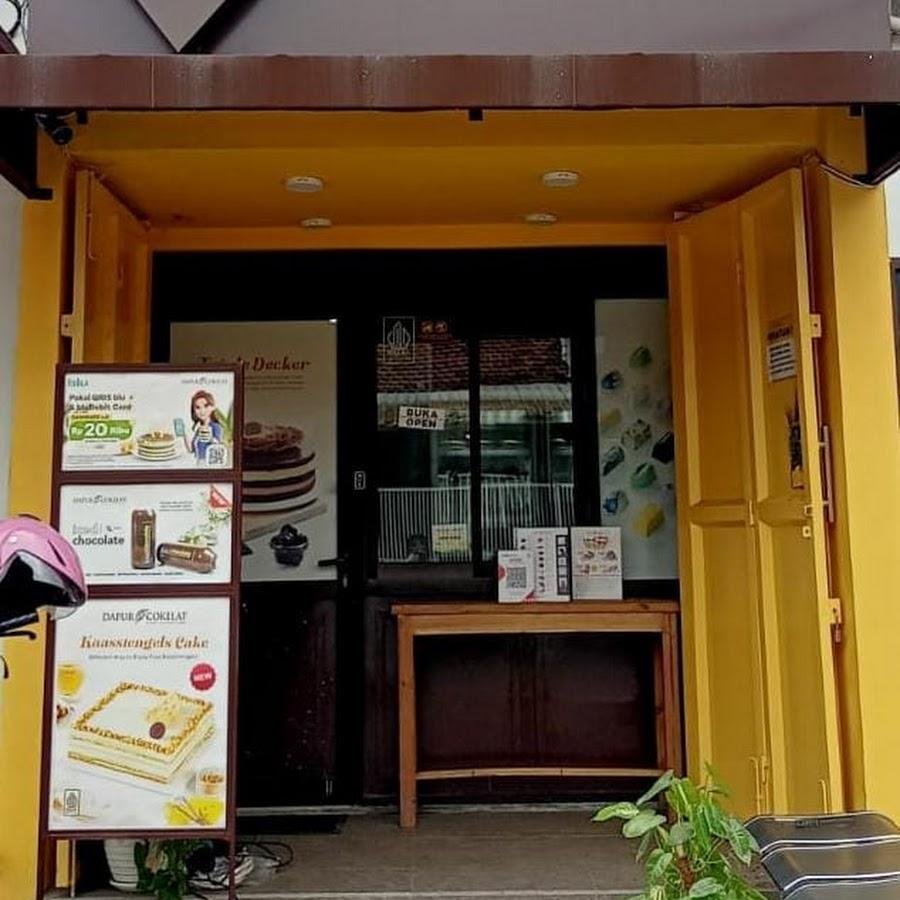 Dapur Cokelat, Manukan