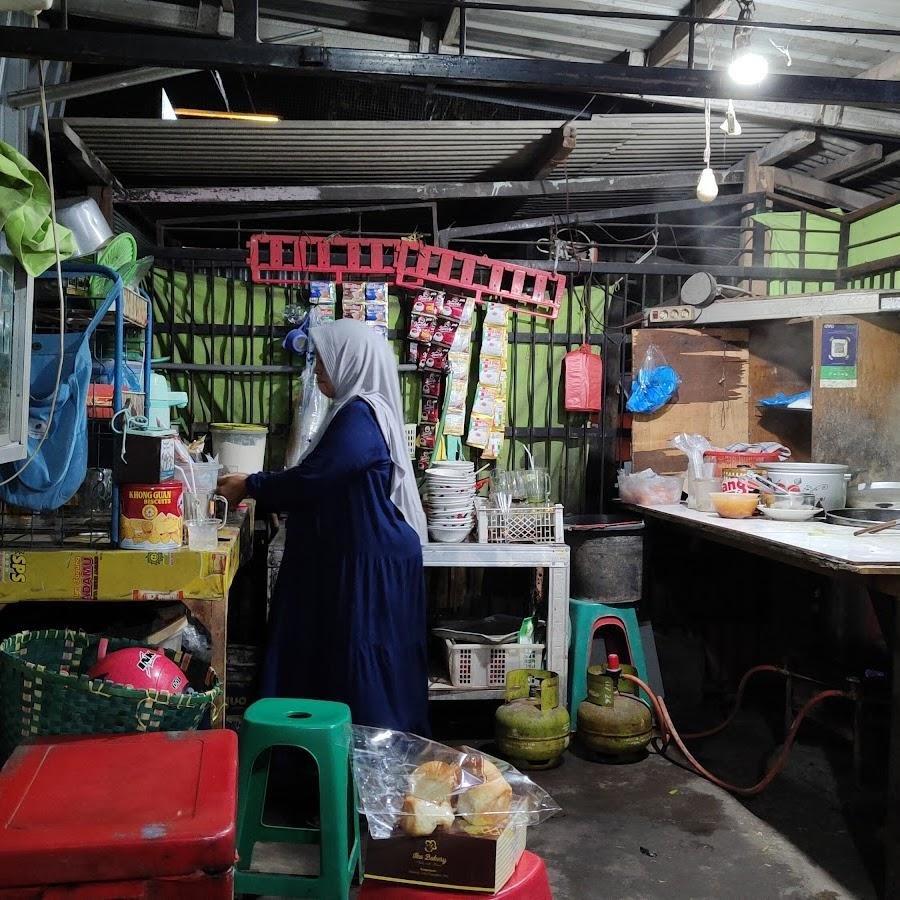 Mie Ayam Bakso Pak Kumis Muradi, Semarang Barat