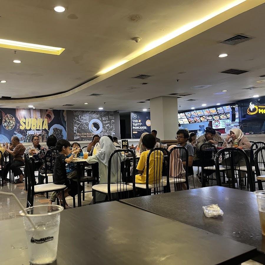 Steak Moen-Moen, Galeria Mall