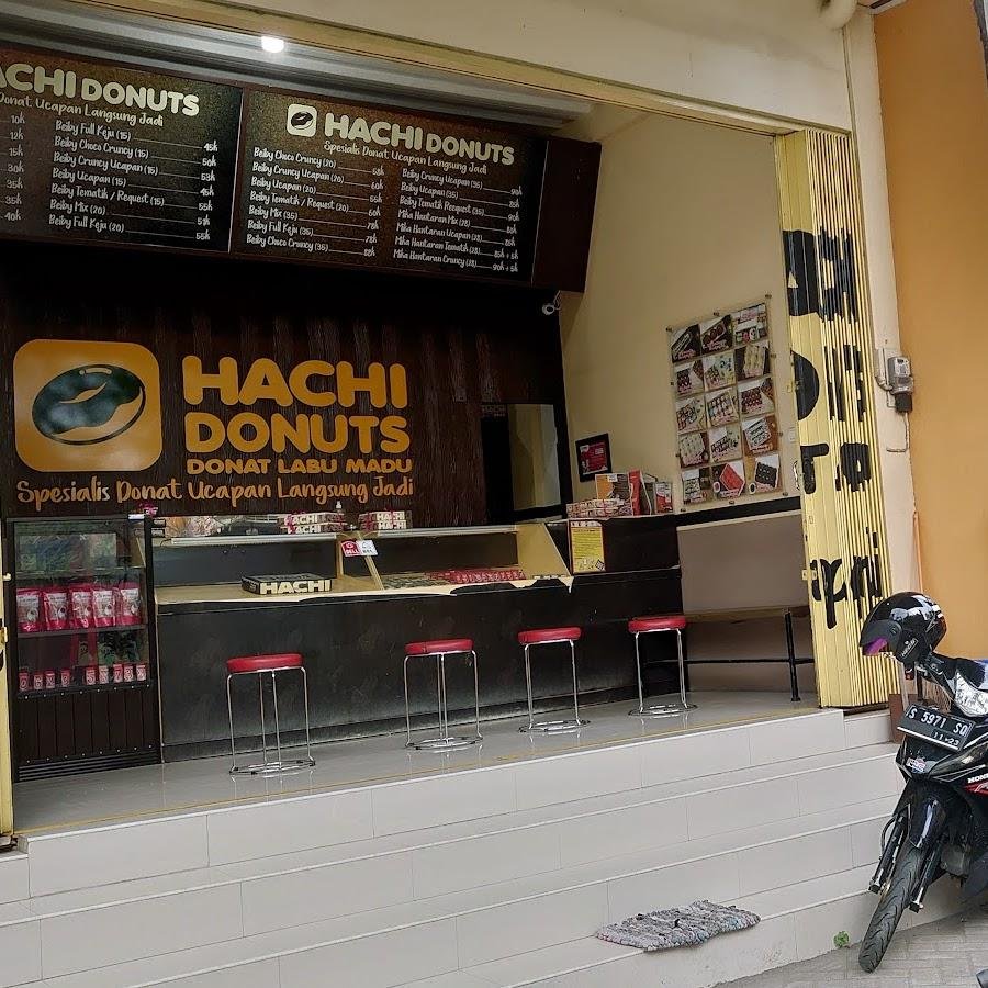 Hachi Donuts Surodinawan, Prajurit Kulon