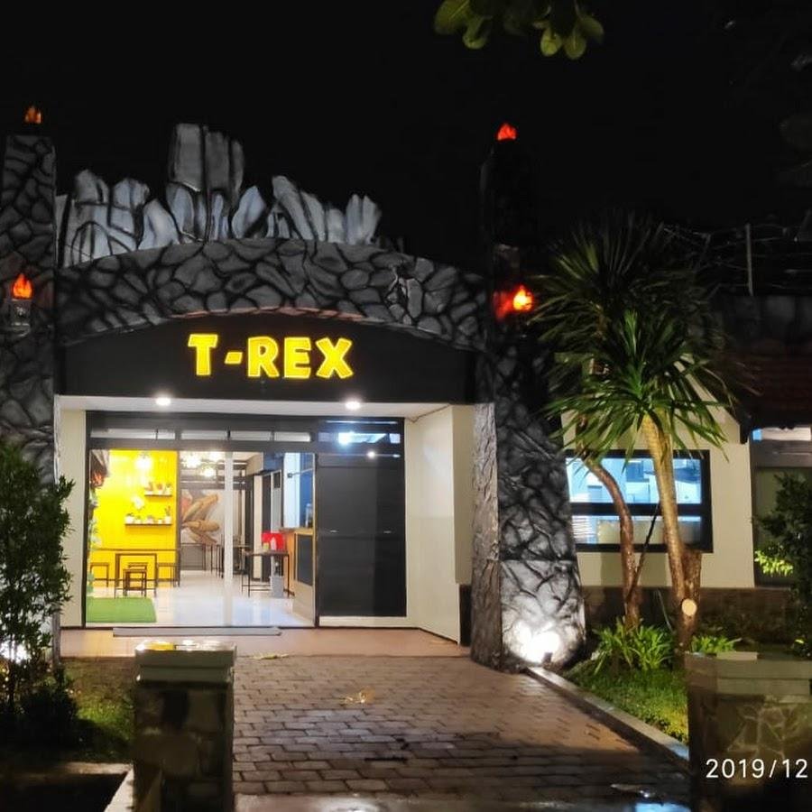 Mie T Rex Dimsum, Klojen