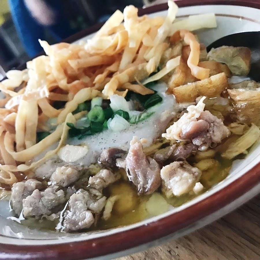 Bubur Ayam Kota Ibu Ninik, Ciputat