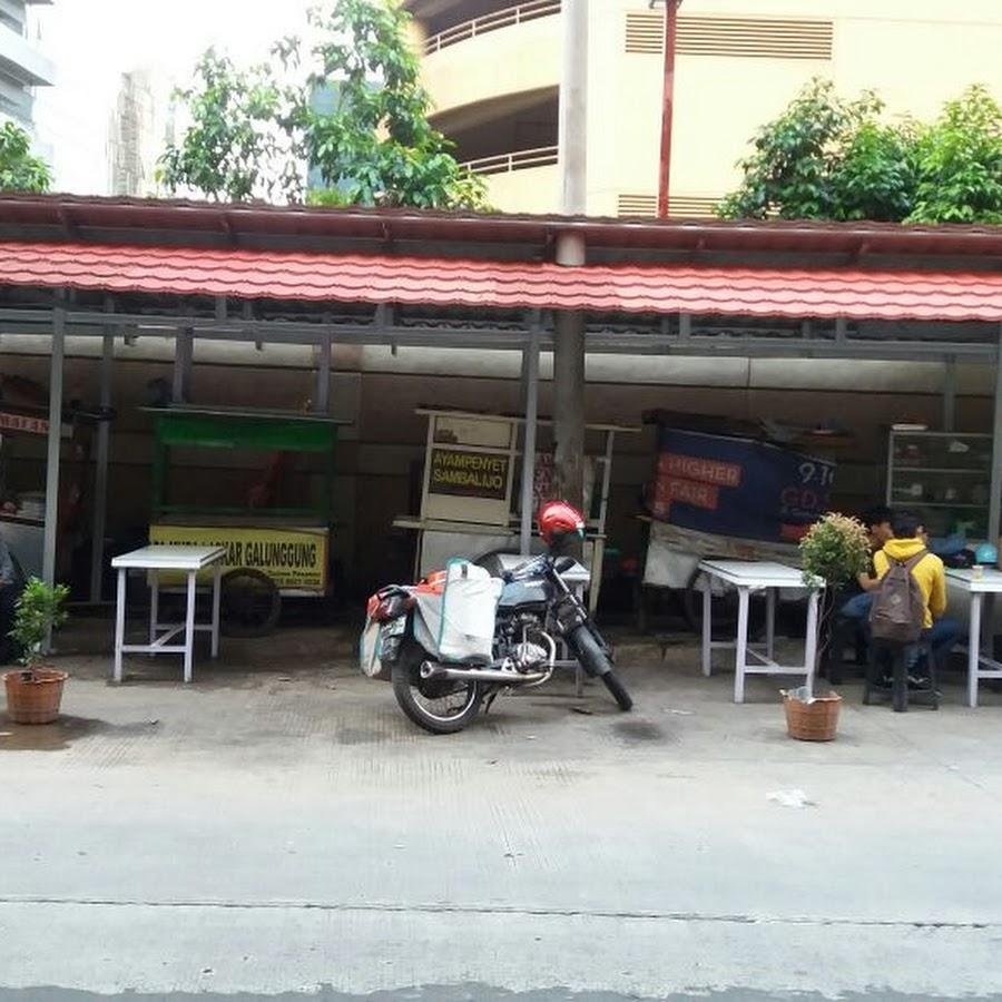 Ayam Penyet Sambal Ijo 89 Pak Anwari, Setiabudi