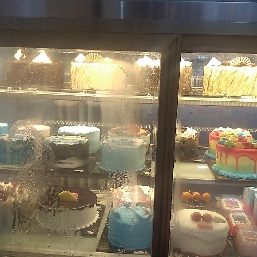 Kalika Cake Shop, Prama Babakan Sari