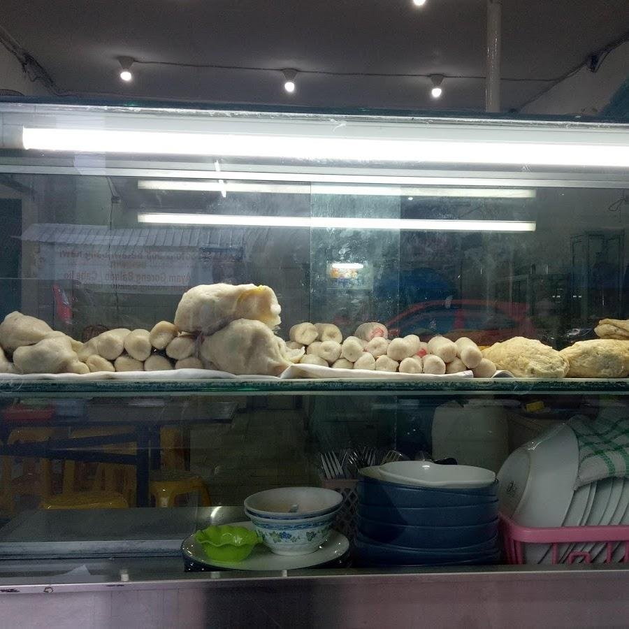 Pempek Unyil, Jl. Garuda