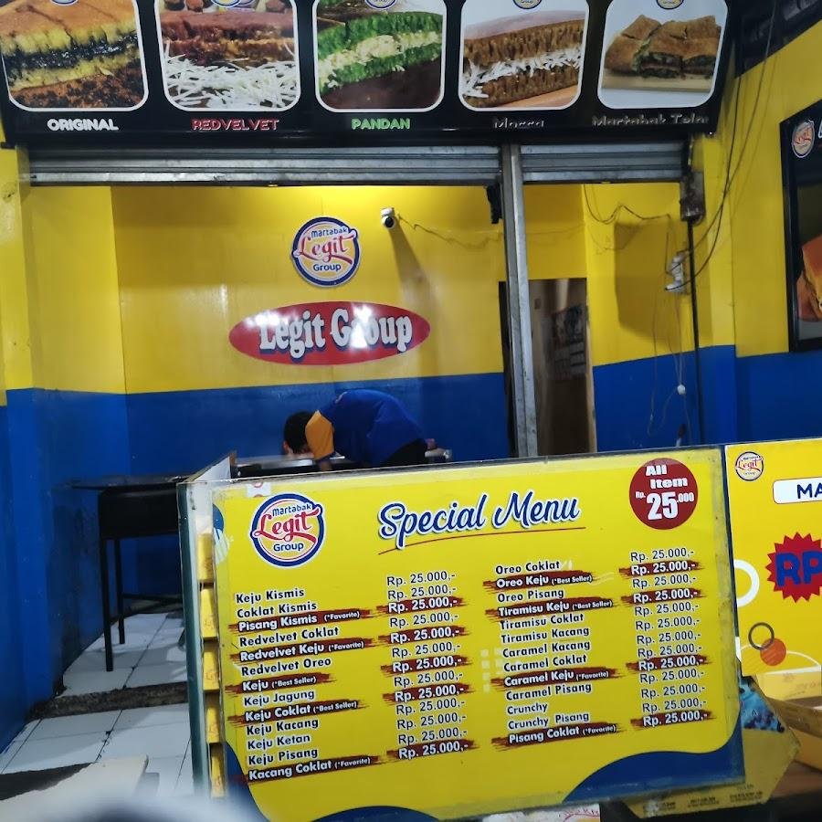 Martabak Legit Group, Pasar Atas