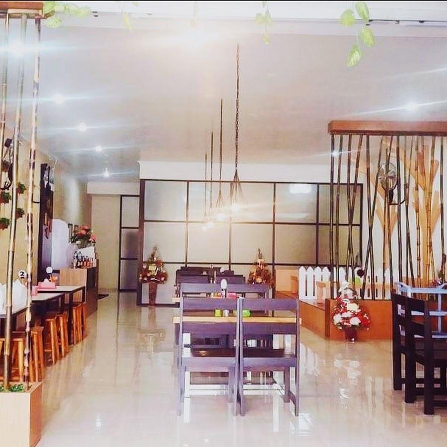 Waroenk Widary, Airlangga