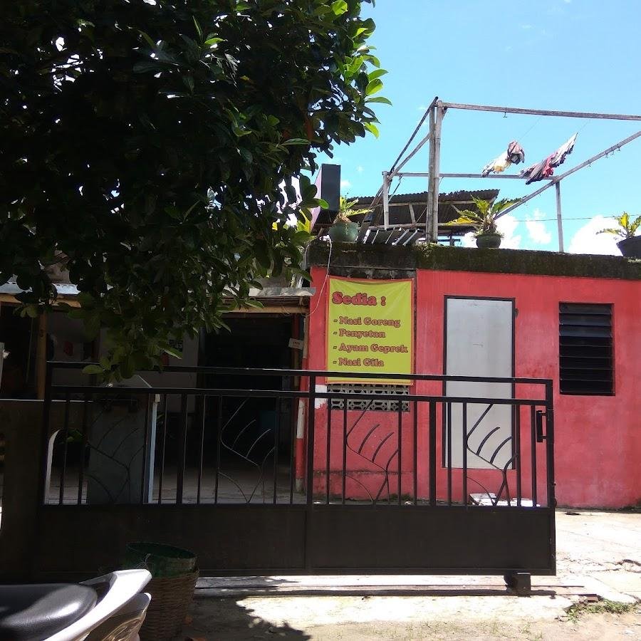 Warung Ganas & Nasi Kulit Mercon, Gadung