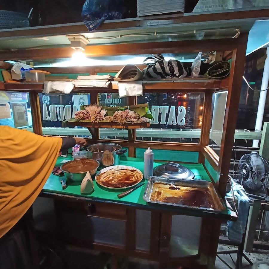 Sate Madura 99, Nyomplong