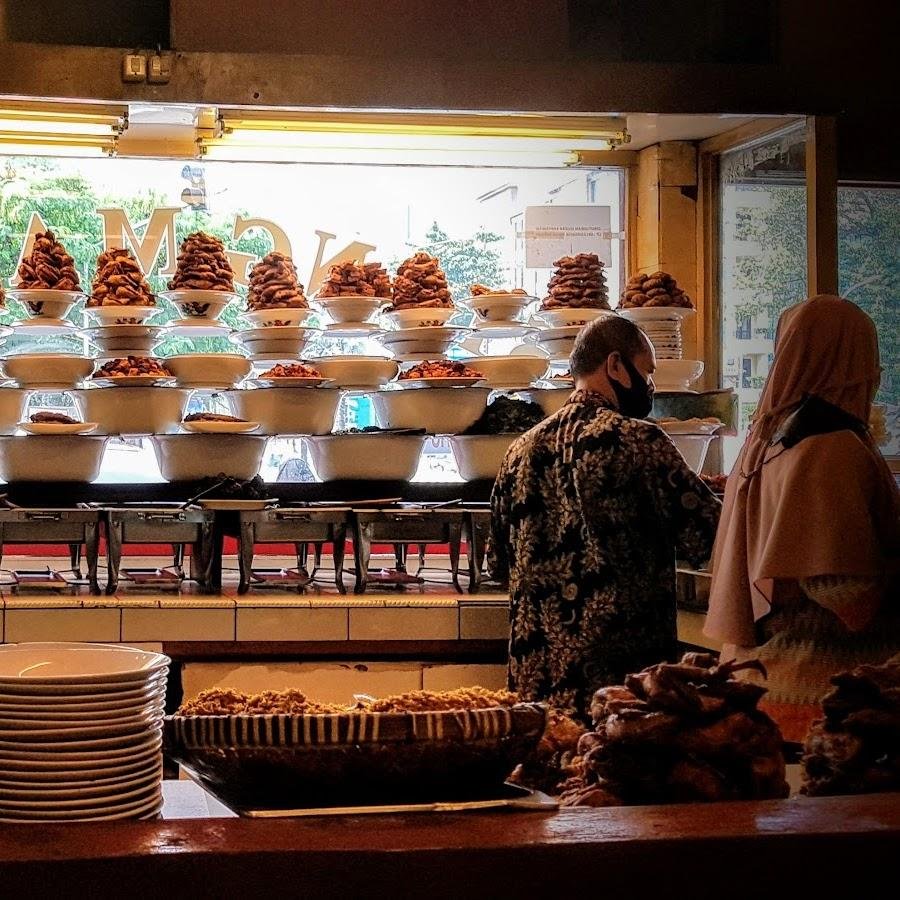 RM Siang Malam Masakan Padang, Kemayoran