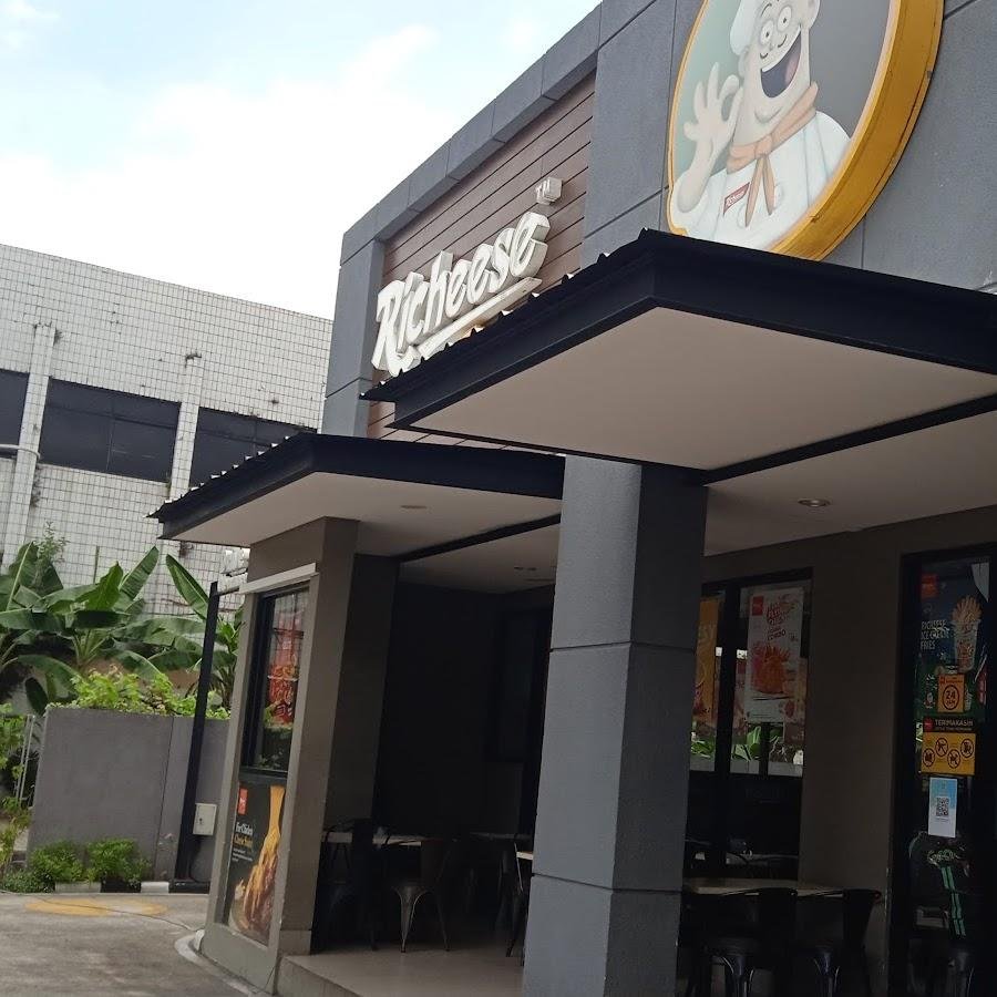 Richeese Factory, Utan Kayu