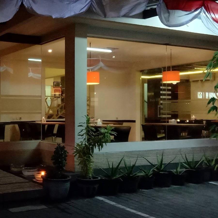 Ayam Tulang Lunak Malioboro, RA Kartini