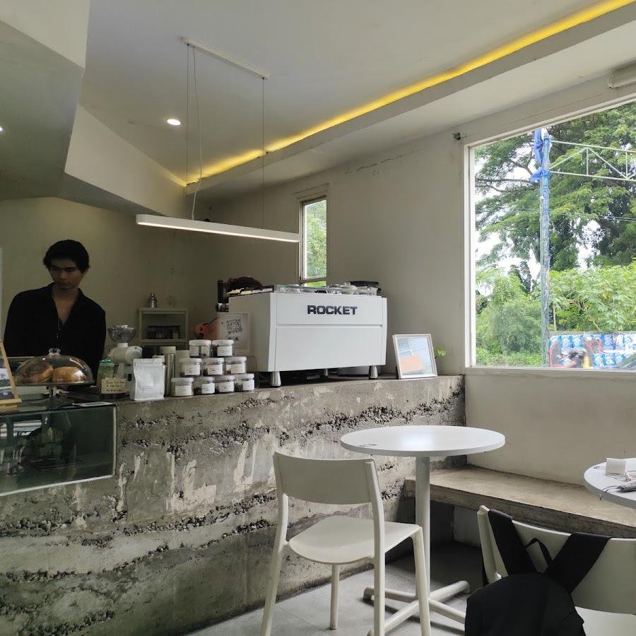 Awor Coffee Junction, Klitren