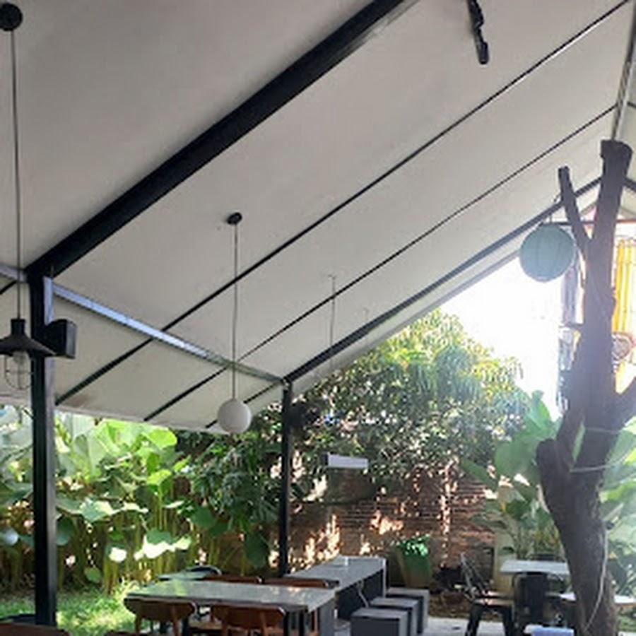 Ayam Crisbar, Ujungberung